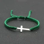 Bracelet tressé vert avec croix en acier inoxydable